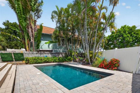 Villa ou maison à vendre à Saint Petersburg, Floride: 3 chambres, 220.74 m2 № 2149878 - photo 29