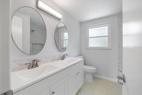 Villa ou maison à vendre à Venice, Floride: 2 chambres, 94.85 m2 № 2287581 - photo 12