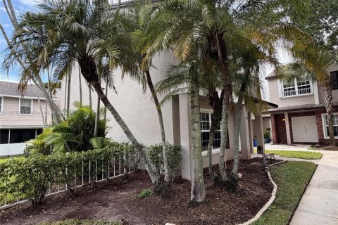 Touwnhouse à vendre à Sunrise, Floride: 3 chambres, 148.27 m2 № 2022287 - photo 4