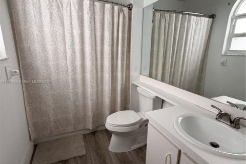 Touwnhouse à vendre à Sunrise, Floride: 3 chambres, 148.27 m2 № 2022287 - photo 24