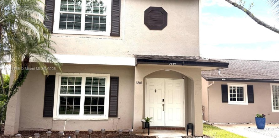 Touwnhouse à Sunrise, Floride 3 chambres, 148.27 m2 № 2022287