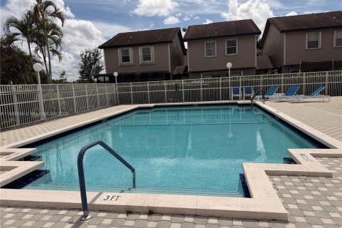 Touwnhouse à vendre à Sunrise, Floride: 3 chambres, 148.27 m2 № 2022287 - photo 26