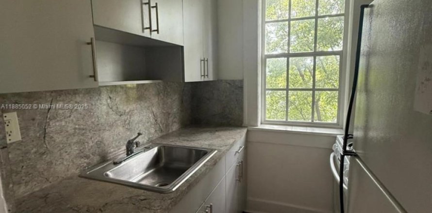 Квартира в Майами, Флорида 1 спальня, 862.32м2 № 1990977