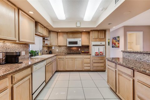 Купить виллу или дом в Майами, Флорида 9 комнат, 217.58м2, № 2043666 - фото 21