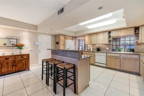 Купить виллу или дом в Майами, Флорида 9 комнат, 217.58м2, № 2043666 - фото 18