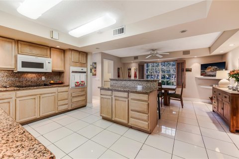 Купить виллу или дом в Майами, Флорида 9 комнат, 217.58м2, № 2043666 - фото 22