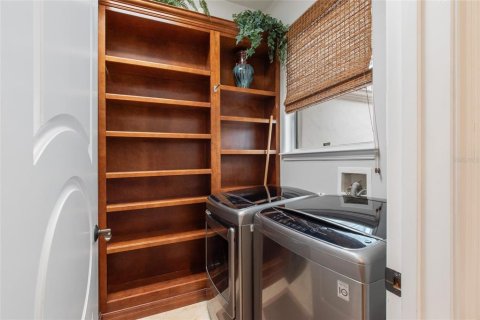 Casa en venta en Altamonte Springs, Florida, 4 dormitorios, 333.98 m2 № 1876220 - foto 15