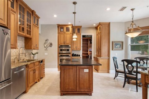 Casa en venta en Altamonte Springs, Florida, 4 dormitorios, 333.98 m2 № 1876220 - foto 12