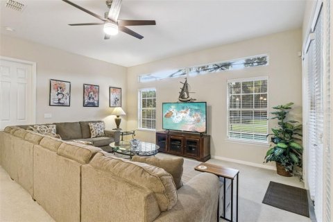 Casa en venta en Davenport, Florida, 5 dormitorios, 307.13 m2 № 2377440 - foto 7