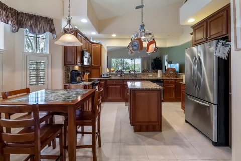 Condo in Howey-in-the-Hills, Florida, 4 bedrooms  № 1212887 - photo 10