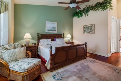 Condo in Howey-in-the-Hills, Florida, 4 bedrooms  № 1212887 - photo 5