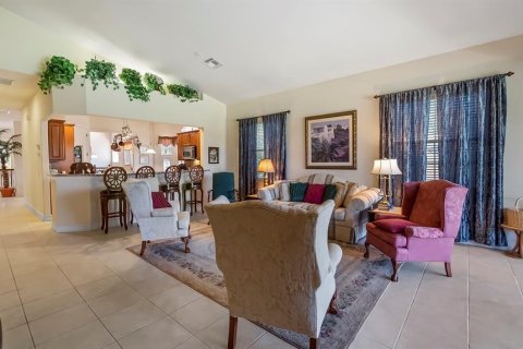 Condo in Howey-in-the-Hills, Florida, 4 bedrooms  № 1212887 - photo 20