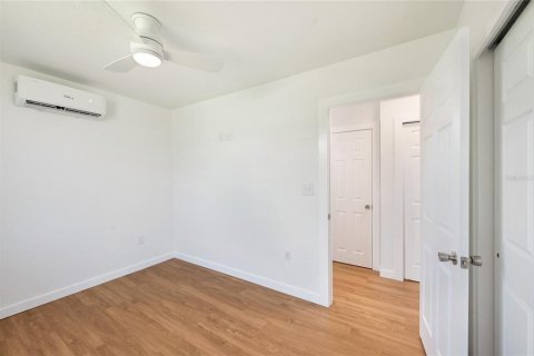 House in Englewood, Florida 2 bedrooms, 59.46 sq.m. № 1916249 - photo 30