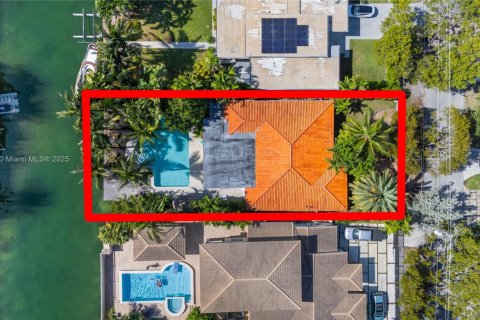 Купить виллу или дом в Майами-Бич, Флорида 3 спальни, 258.45м2, № 2018478 - фото 3