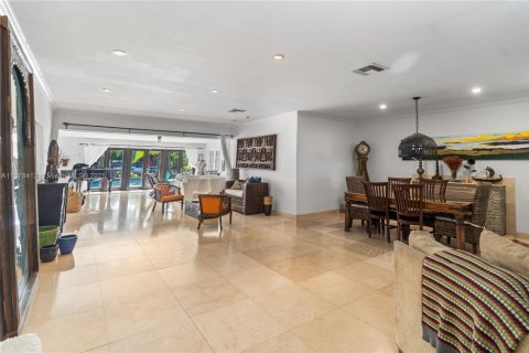 Купить виллу или дом в Майами-Бич, Флорида 3 спальни, 258.45м2, № 2018478 - фото 6