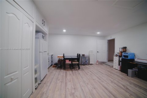 Casa en venta en Miami Lakes, Florida, 3 dormitorios, 177.72 m2 № 1740040 - foto 20
