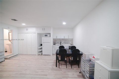 Casa en venta en Miami Lakes, Florida, 3 dormitorios, 177.72 m2 № 1740040 - foto 18