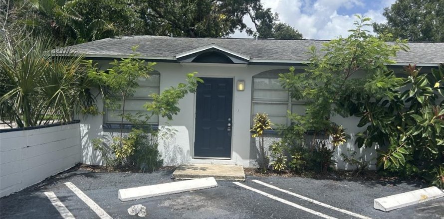 Villa ou maison à Pinellas Park, Floride 2 chambres, 71.16 m2 № 1848146