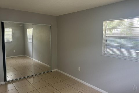 Villa ou maison à louer à Pinellas Park, Floride: 2 chambres, 71.16 m2 № 1848146 - photo 9