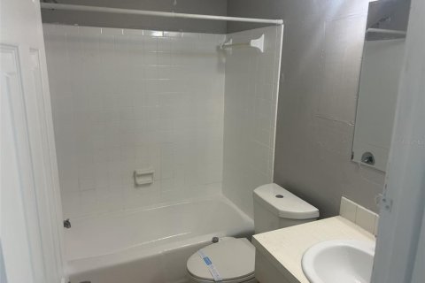Villa ou maison à louer à Pinellas Park, Floride: 2 chambres, 71.16 m2 № 1848146 - photo 7