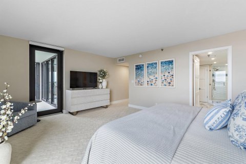 Condo in North Palm Beach, Florida, 3 bedrooms  № 2402062 - photo 29