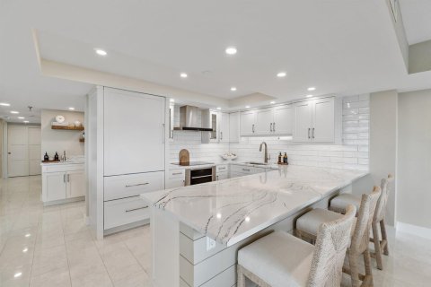 Condo in North Palm Beach, Florida, 3 bedrooms  № 2402062 - photo 12