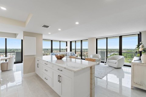 Condo in North Palm Beach, Florida, 3 bedrooms  № 2402062 - photo 4