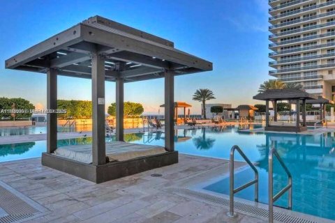 Снять в аренду кондоминиум в Халландейл-Бич, Флорида 2 спальни, 135.45м2, № 1997642 - фото 5