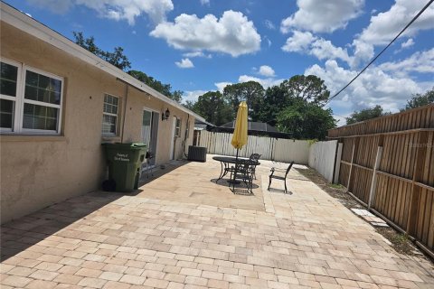 Casa en venta en Sarasota, Florida, 4 dormitorios, 124.49 m2 № 2216968 - foto 30