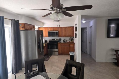 Casa en venta en Sarasota, Florida, 4 dormitorios, 124.49 m2 № 2216968 - foto 7