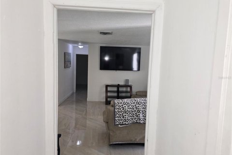 Casa en venta en Sarasota, Florida, 4 dormitorios, 124.49 m2 № 2216968 - foto 8