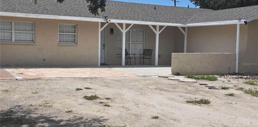 Casa en Sarasota, Florida 4 dormitorios, 124.49 m2 № 2216968