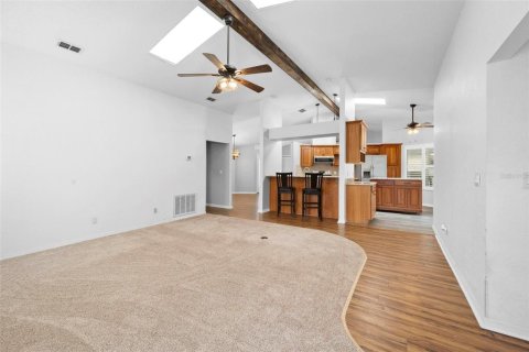 House in Brooksville, Florida 3 bedrooms, 186.92 sq.m. № 1873669 - photo 28