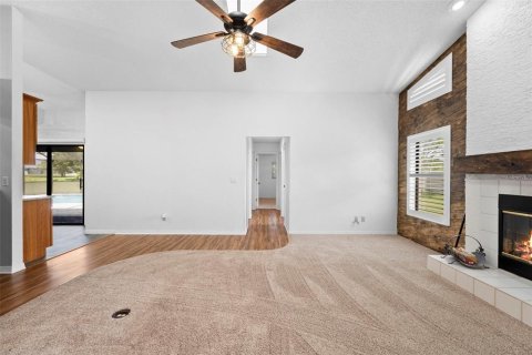 House in Brooksville, Florida 3 bedrooms, 186.92 sq.m. № 1873669 - photo 25