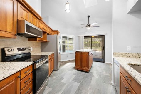 House in Brooksville, Florida 3 bedrooms, 186.92 sq.m. № 1873669 - photo 19