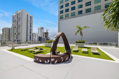Condo in Miami, Florida  № 2038487 - photo 28