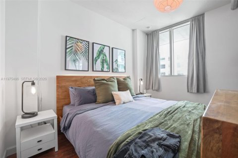 Condo in Miami, Florida  № 2038487 - photo 9