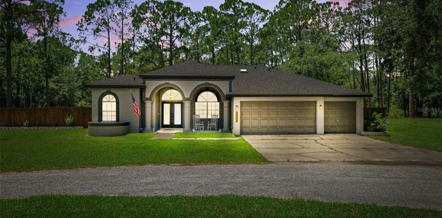 House in Wesley Chapel, Florida 4 bedrooms, 206.71 sq.m. № 1884477