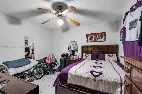 Villa ou maison à vendre à Miami, Floride: 4 chambres, 202.53 m2 № 2171281 - photo 29