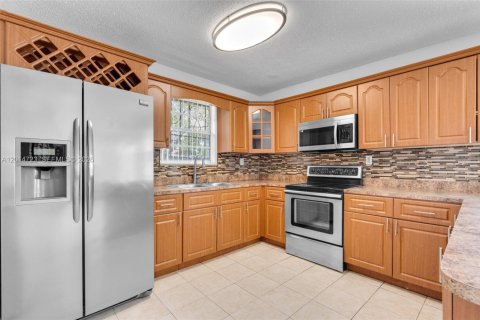 Villa ou maison à vendre à Miami, Floride: 4 chambres, 202.53 m2 № 2171281 - photo 7