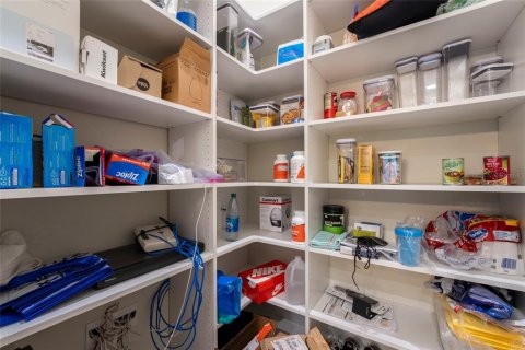 House in Orlando, Florida 3 bedrooms, 297.19 sq.m. № 1827639 - photo 29