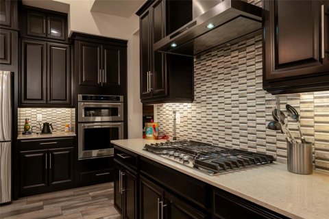 House in Orlando, Florida 3 bedrooms, 297.19 sq.m. № 1827639 - photo 6