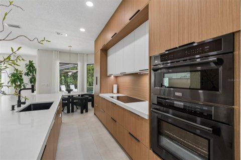 Купить виллу или дом в Орландо, Флорида 9 комнат, 292.18м2, № 2225728 - фото 30