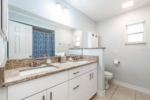 Villa ou maison à vendre à Orlando, Floride: 3 chambres, 180.6 m2 № 2353570 - photo 27