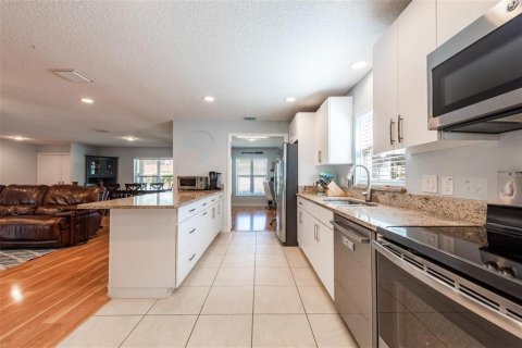 Villa ou maison à vendre à Orlando, Floride: 3 chambres, 180.6 m2 № 2353570 - photo 15