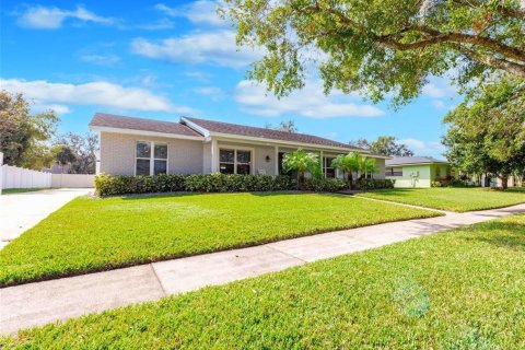 Villa ou maison à vendre à Orlando, Floride: 3 chambres, 180.6 m2 № 2353570 - photo 2