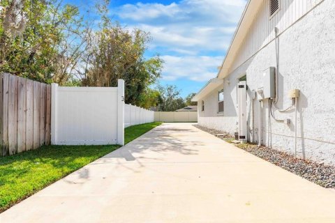 Villa ou maison à vendre à Orlando, Floride: 3 chambres, 180.6 m2 № 2353570 - photo 7
