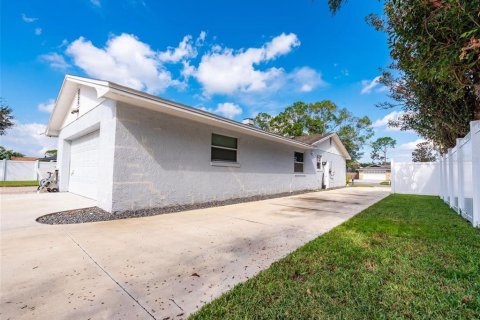 Villa ou maison à vendre à Orlando, Floride: 3 chambres, 180.6 m2 № 2353570 - photo 8
