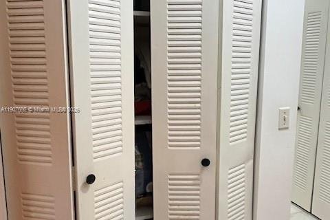 House in Sunny Isles Beach, Florida 4 bedrooms, 244.52 sq.m. № 1964767 - photo 30