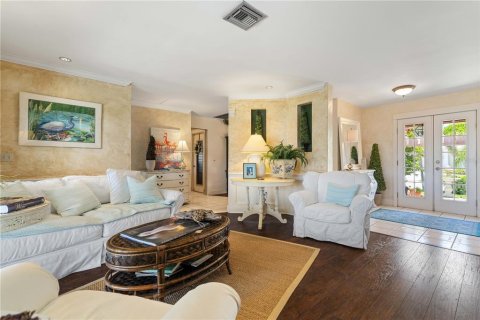 House in Punta Gorda, Florida 3 bedrooms, 173.36 sq.m. № 1806542 - photo 3